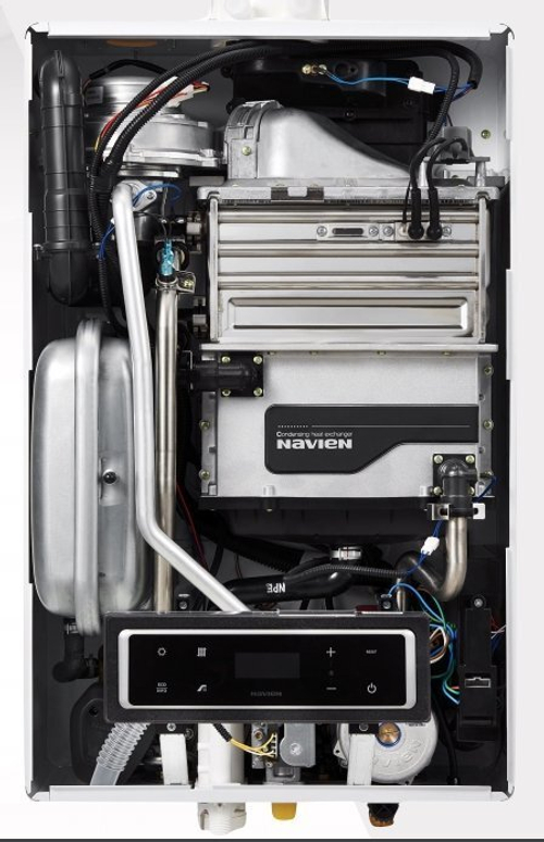 Настенный газовый котел NAVIEN Deluxe NCB700 24k