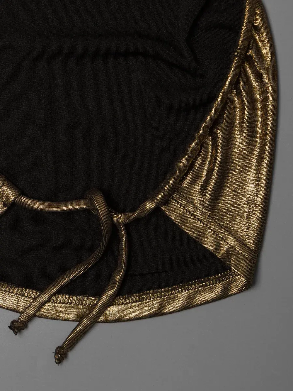 Летний топ для девочки на завязках