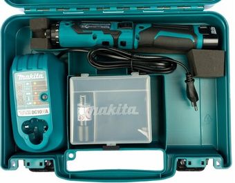 Аккумуляторная отвертка Makita DF012DSE