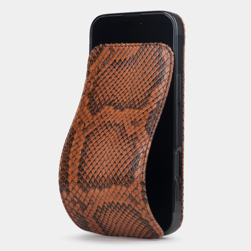 Чехол для iPhone 16 Pro кожаный, питон цвета коньяк