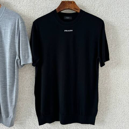 Трикотажная футболка Prada