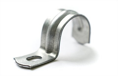 Скоба металлическая  однолапковая 16-17 мм (100шт/уп)
