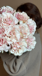 Охрана французских роз сорта pink mondial 10 шт