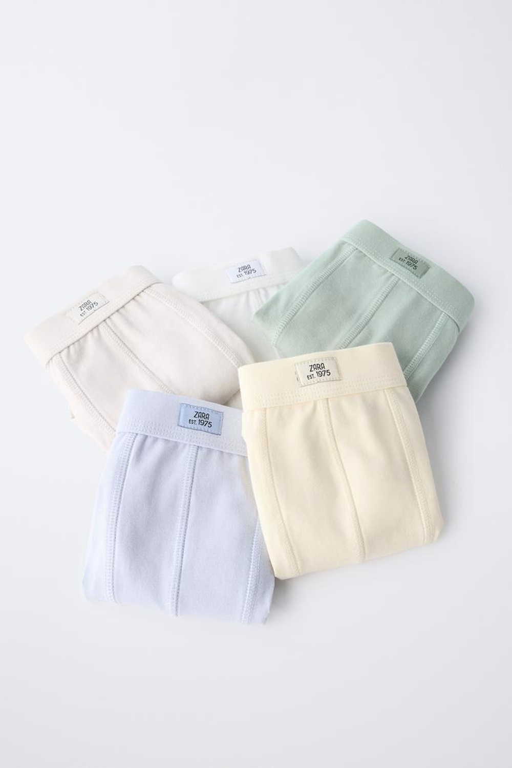 ZARA НАБОР ИЗ ПЯТИ ТРУСОВ-БОКСЕРОВ С НАШИВКАМИ, РАЗНОЦВЕТНЫЙ