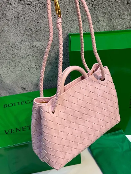 Сумка Bottega Veneta Andiamo розовый