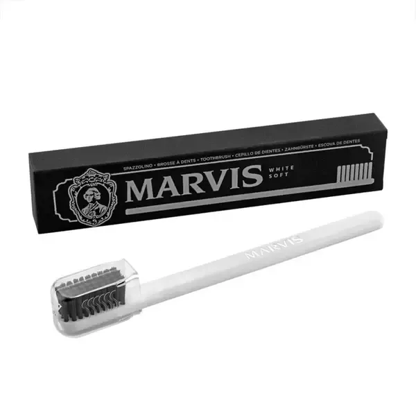 Marvis White Soft Toothbrush - Зубная щетка c нейлоновой щетиной мягкая