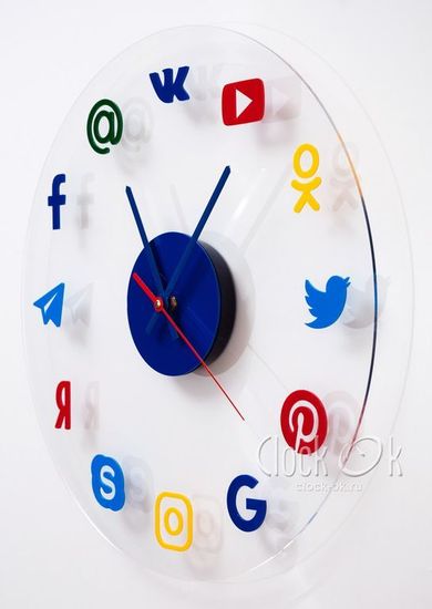 Настенные часы "Социальные сети"