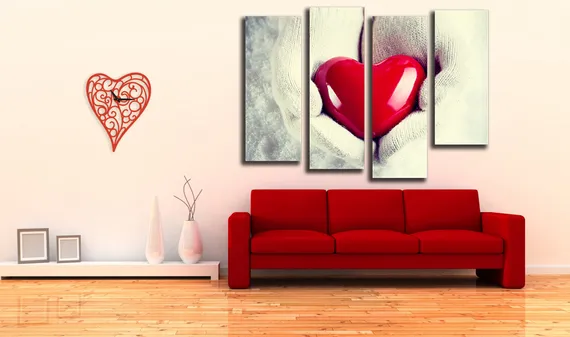 Модульная картина "Сердце в руках"