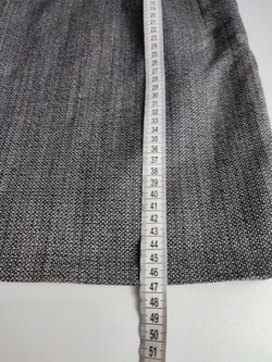 Юбка стильного цвета и с интересной фактурой 42-44 размер