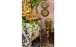 Стол золотой Garda Decor 11-GOLD в интерьере