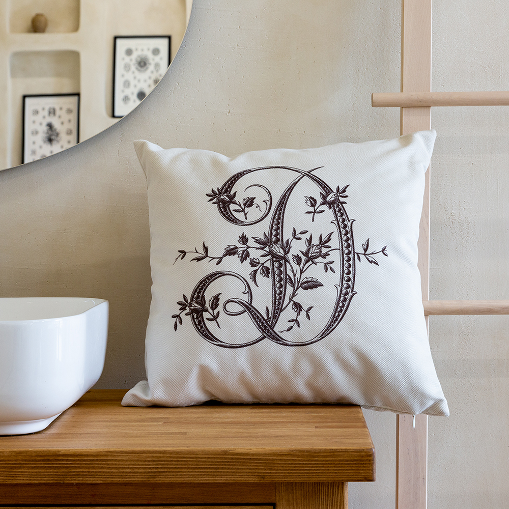 Арт-подушка Объект мечты Монограмма буквы D