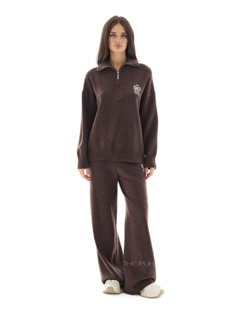 Вязаный костюм с вышивкой в цвете шоколад