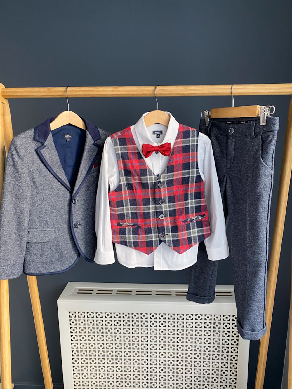 Новый костюм Baby A., 116