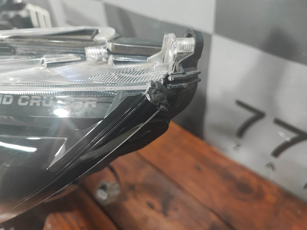 Фара левая LED Toyota Land Cruiser Prado 150 17-24 Б/У Оригинал 8118560N20