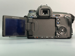 Olympus E30