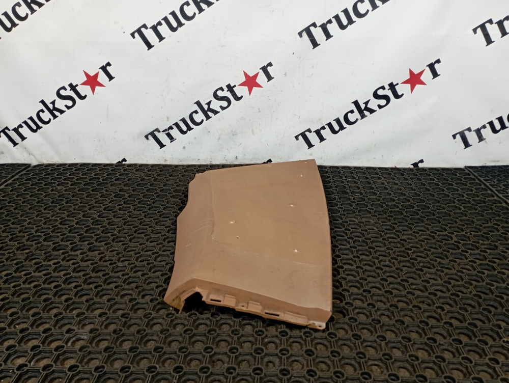 Накладка панели приборов средняя 2023г.