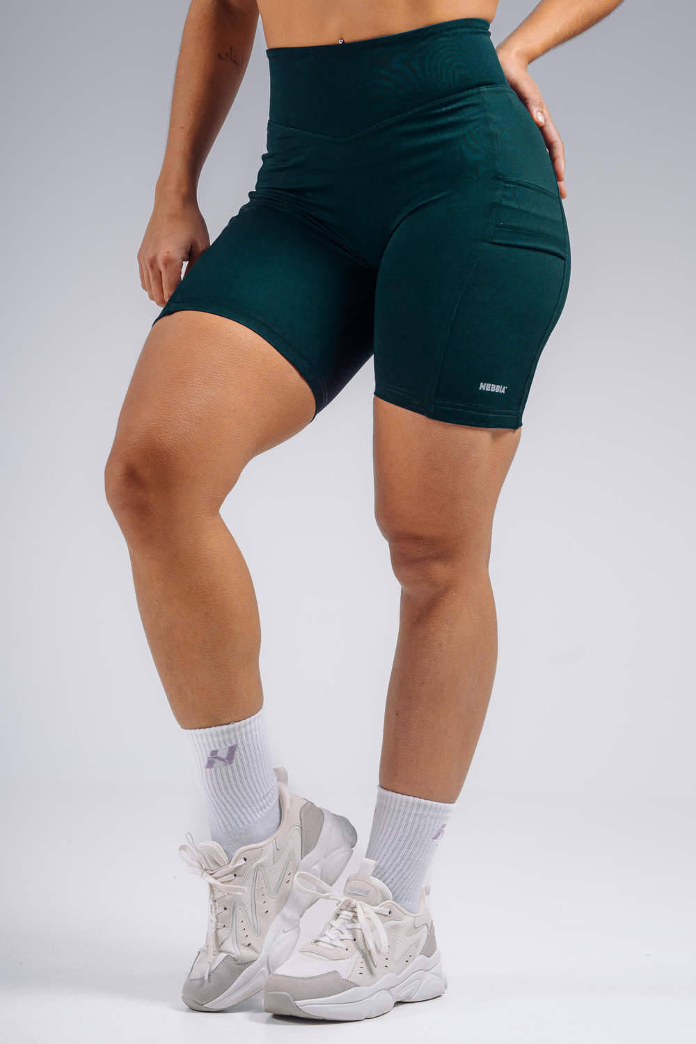 Шорты High-Waist Shorts with Pockets PRIMAL 858 Зеленые