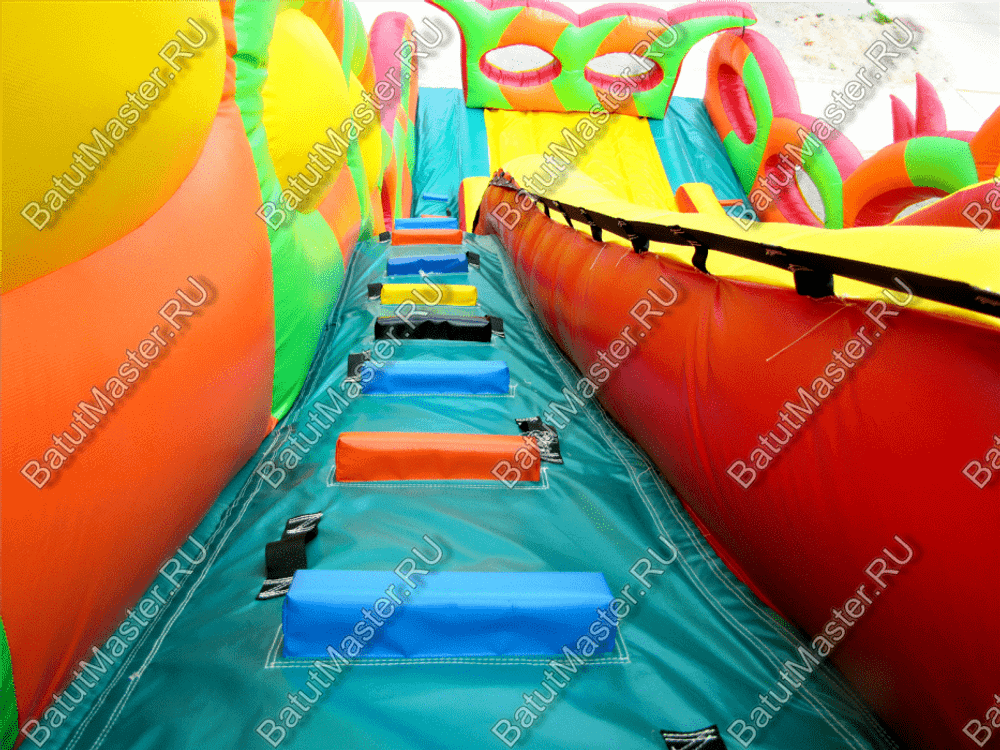 Батут-горка "Дракон 3" с шипами, два входа 11*6*8,5 м