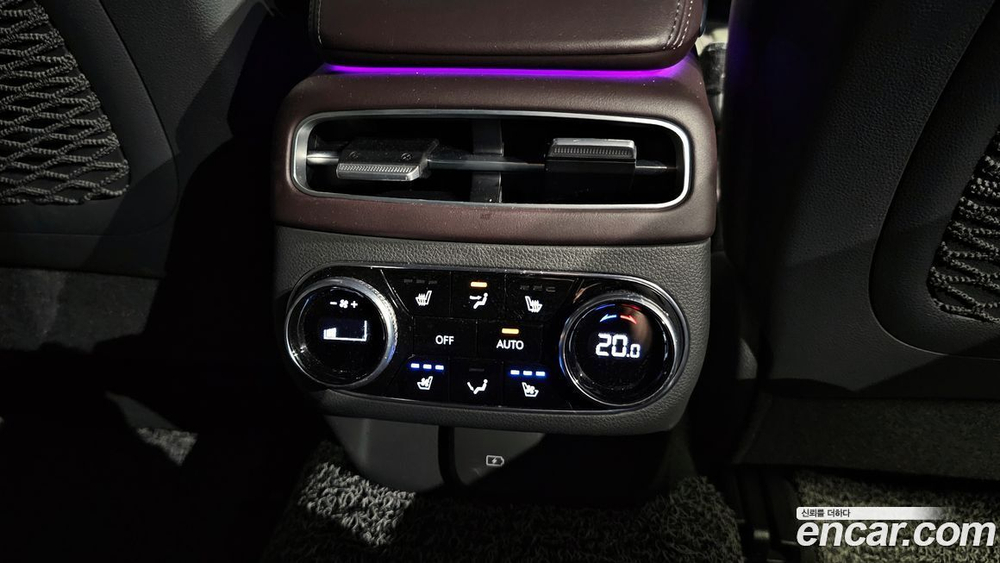 Genesis GV70 2.5T Бензин 2WD (07.2021)