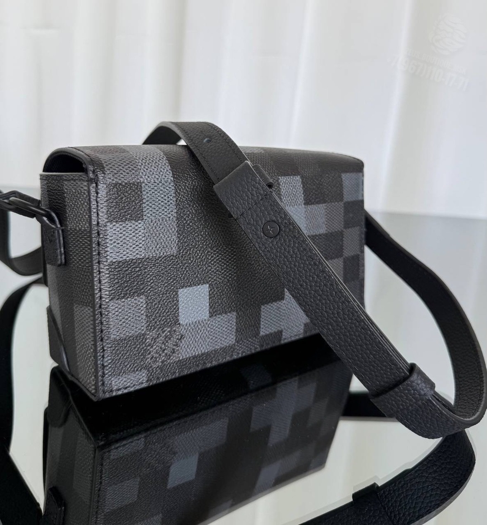 Сумка через плечо Louis Vuitton