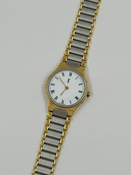 Часы Yves Saint Laurent