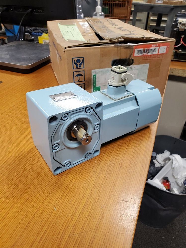 RNFM009-10L-B-120, TC-E/FB-005240 VACGEARMOTOR