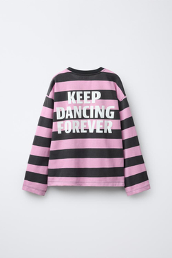 ZARA ЛОНГСЛИВ ИЗ ПЛОТНОЙ ТКАНИ В ПОЛОСКУ С НАДПИСЬЮ, РОЗОВЫЙ