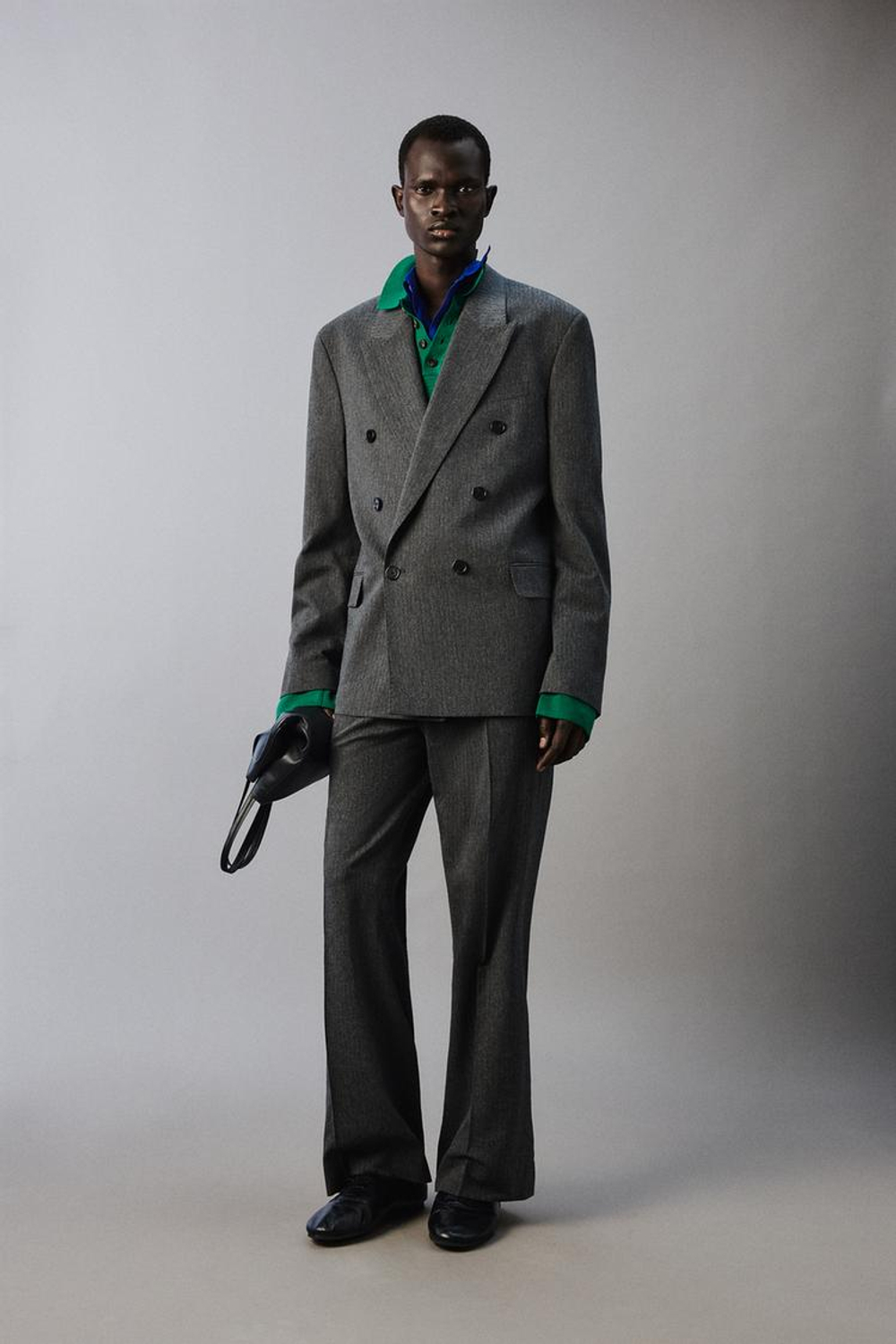 ZARA КОСТЮМНЫЕ БРЮКИ КЛЕШ В ТОНКУЮ ПОЛОСКУ, СЕРЫЙ