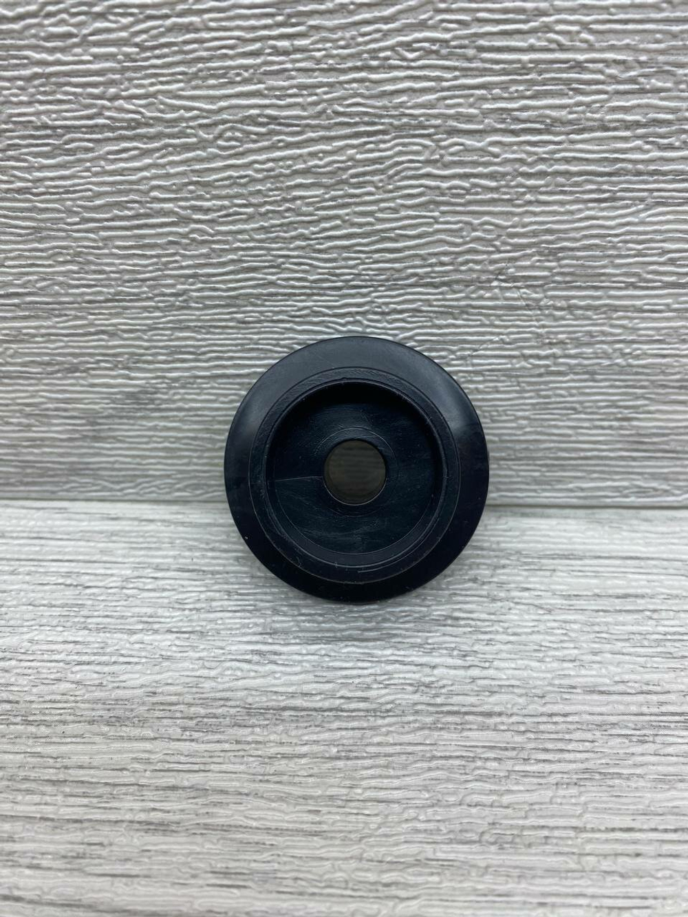 Колесо для мебели ролик для дивана диаметр 48 мм отверстие 10 мм 2 шт