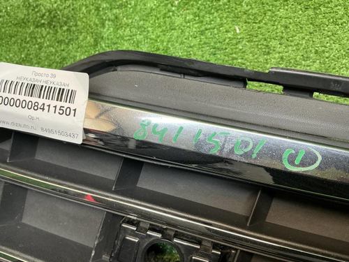 Решетка перед. бампера VW Touareg 3 (18-23) R-line