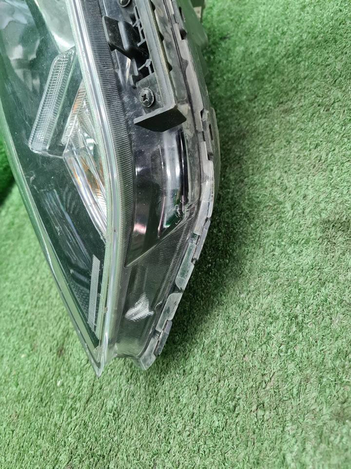 Битая Фара левая Hyundai Solaris 2 (17-20) галоген