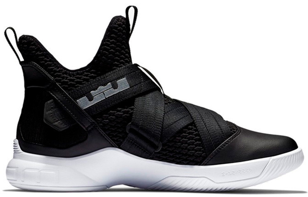 Кроссовки Nike Zoom Soldier 12