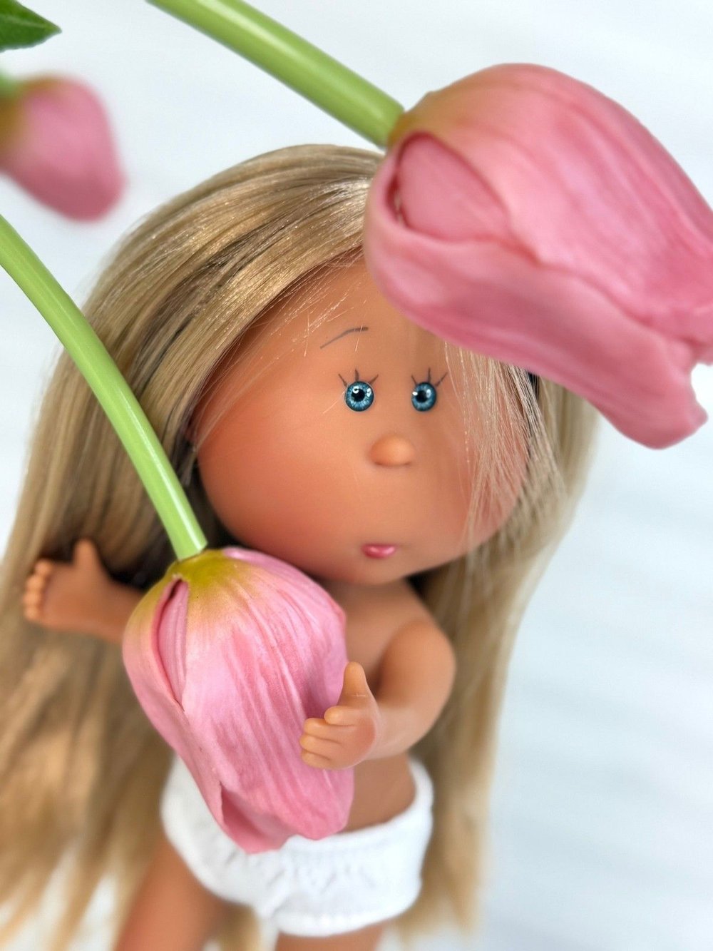 Кукла Nines виниловая 23см Little Mia Latina без одежды (3199WL2)