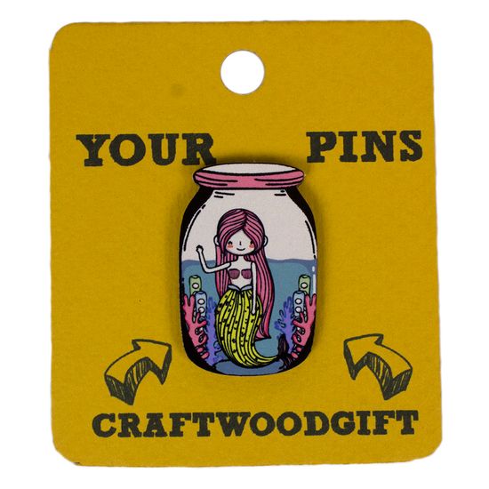 Деревянный значок. Русалка