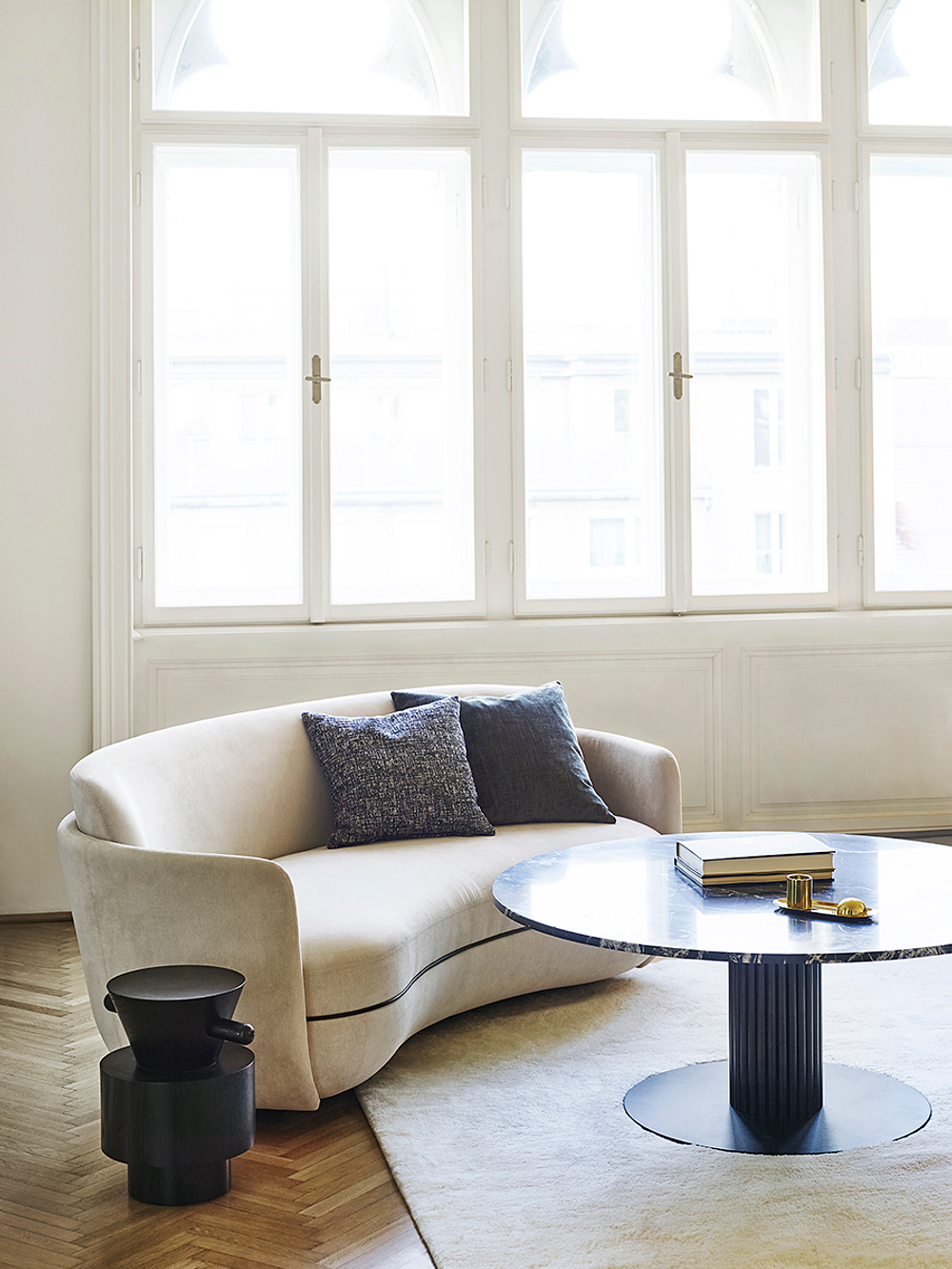 Столик Wittmann Miles Side Table