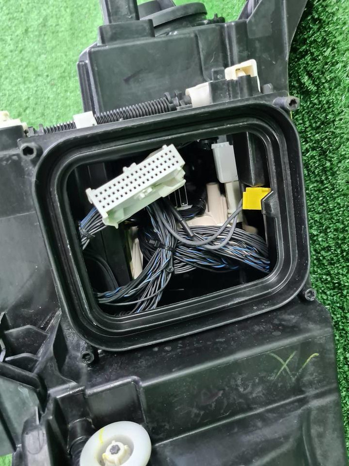 Фара левая Mercedes GLE V167 (18-24) Multibeam LED