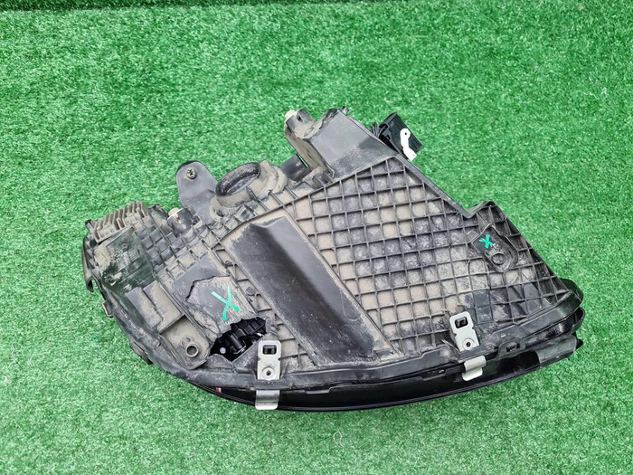 Фара левая Mercedes C w205 (2018-2023) LED