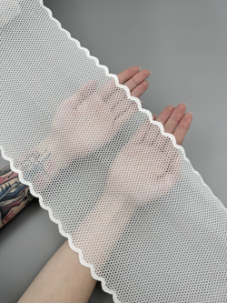 Эластичное кружево теплое белое крупная ячейка ширина 22 см