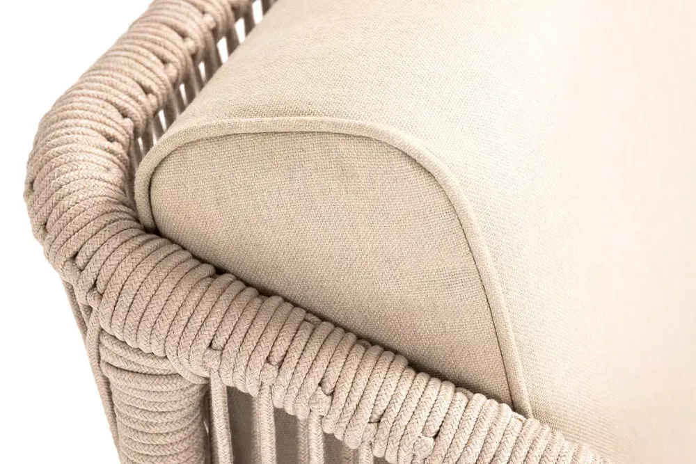 "Канны" кресло плетеное из роупа, основание дуб, роуп бежевый круглый, ткань бежевая 15052