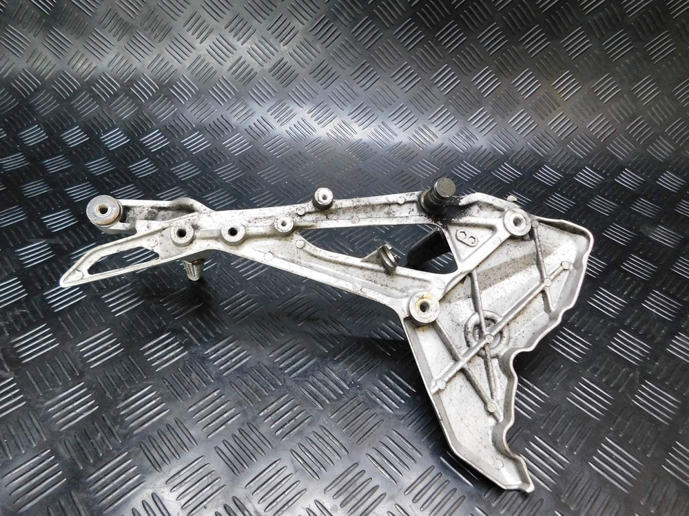 Подножки правые Honda NC700XA LD RC63 lkfb