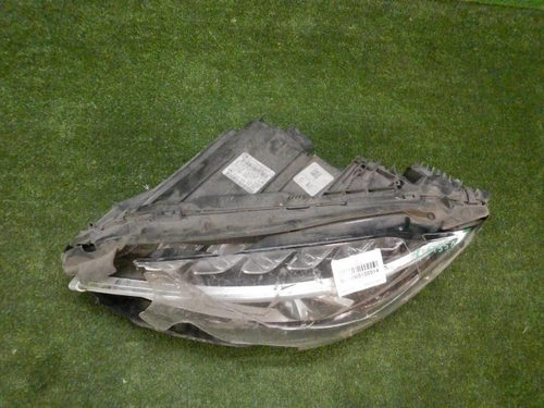 Битая Фара левая Mercedes C W205 (2014-2018) LED