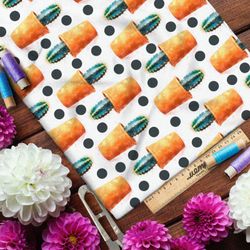 Ткань шифон кактусы в горшках на белом в горошек фоне