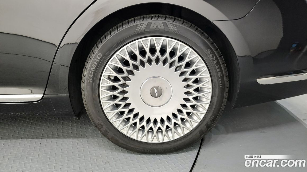 Genesis G90 3.3 T AWD (12.2019)