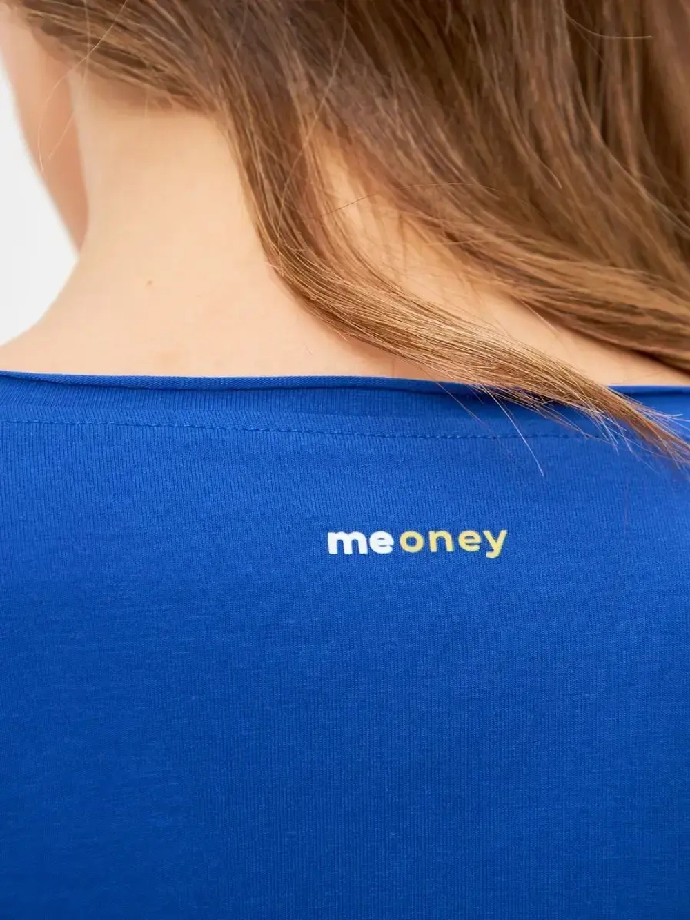 Лонгслив оверсайз с рукавом 3/4