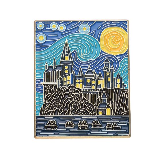 Значок металлический Гарри Поттер Хогвартс. Очертания в Звездную ночь, р-р 4,5х3,6 см