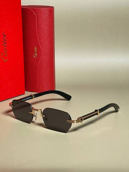 Солнцезащитные очки Cartier