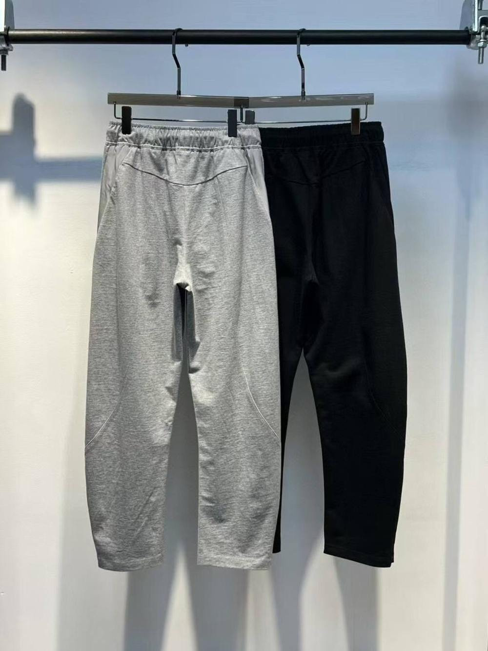 Спортивные штаны Balenciaga