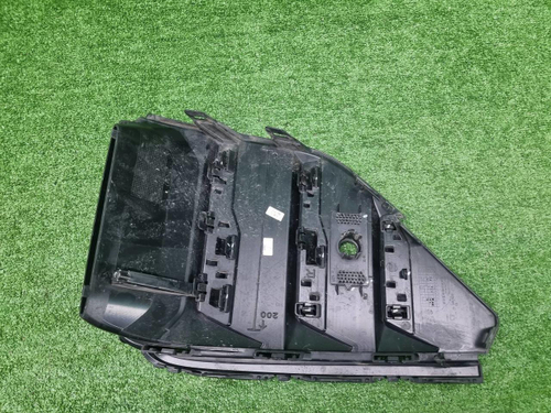 Решетка переднего бампера RH Geely Tugella (22-24)