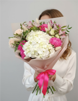 Букет с гортензией Успех