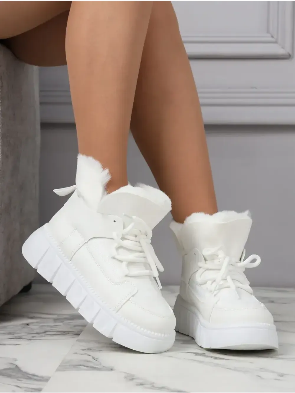 Зимние ботинки на платформе